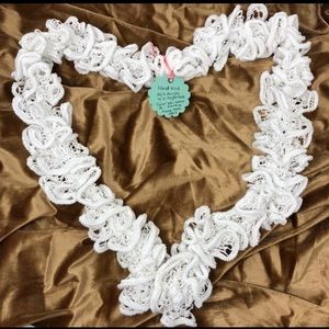 Hand Crafted Ruffle Scarf (White)